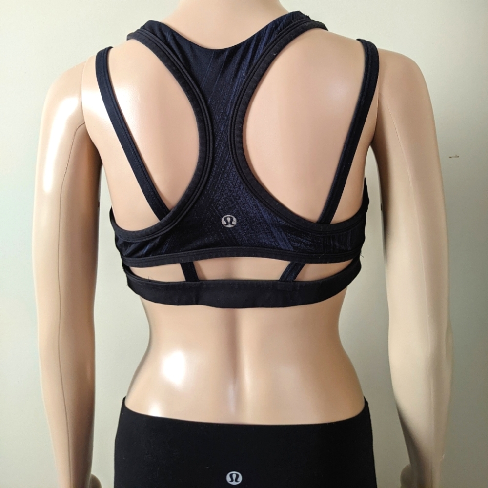 Lululemon sports bra, women's size 8